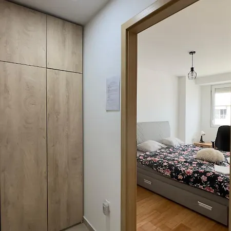 Apartment Centric Solis 38 *